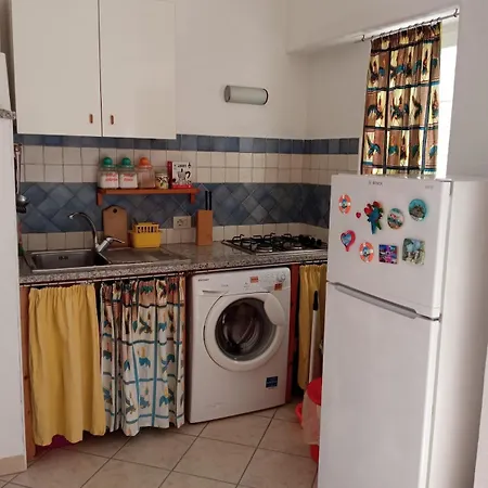 A Un Passo Dal Mare Apartment *